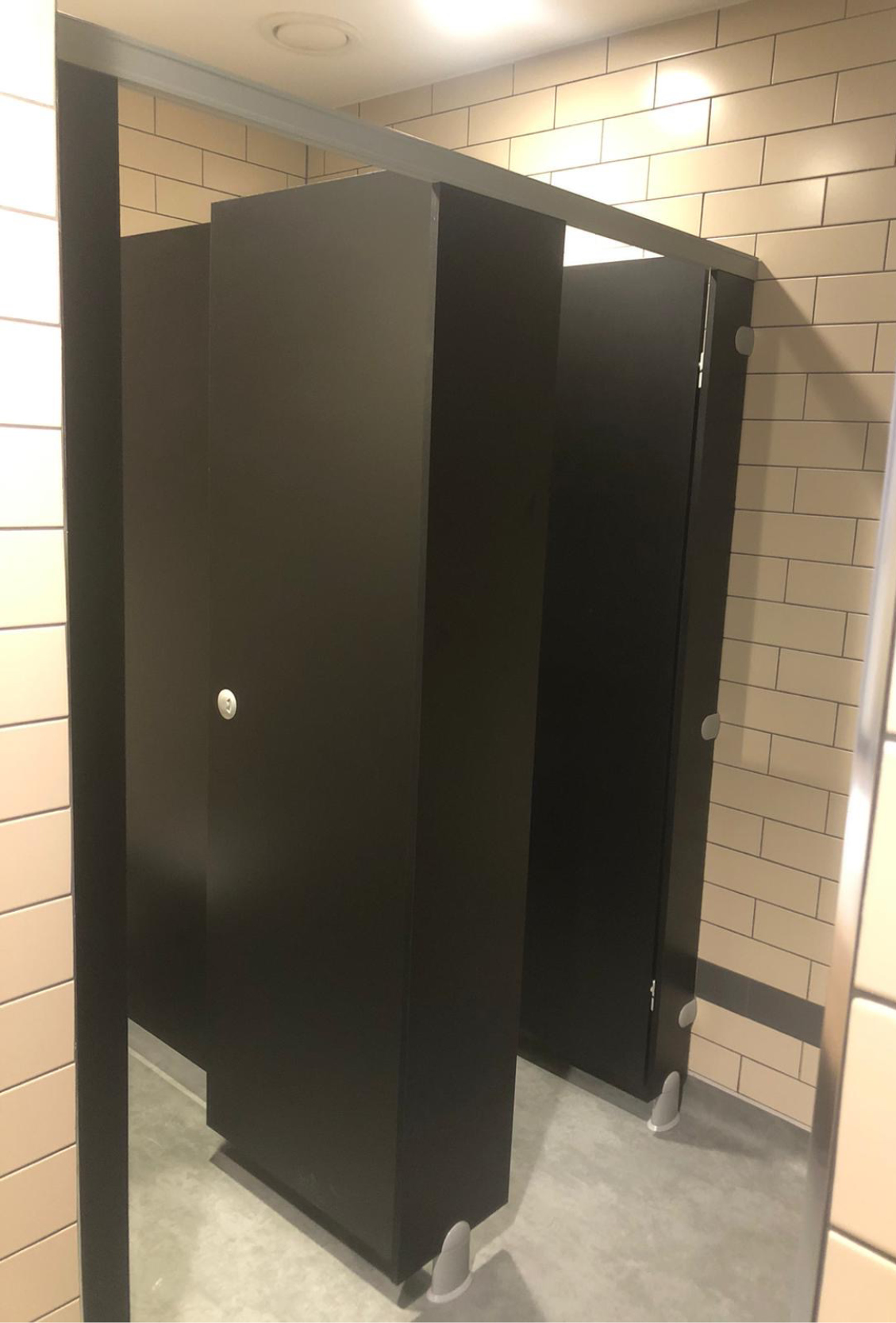 Microsoft Campus, Reading | Venesta Washrooms