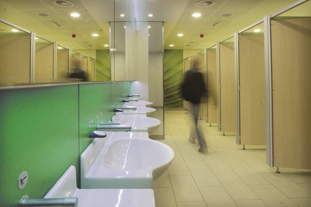 venesta-washrooms-toilet-cubicles-system-m-emergency-access-london-stansted-airport3